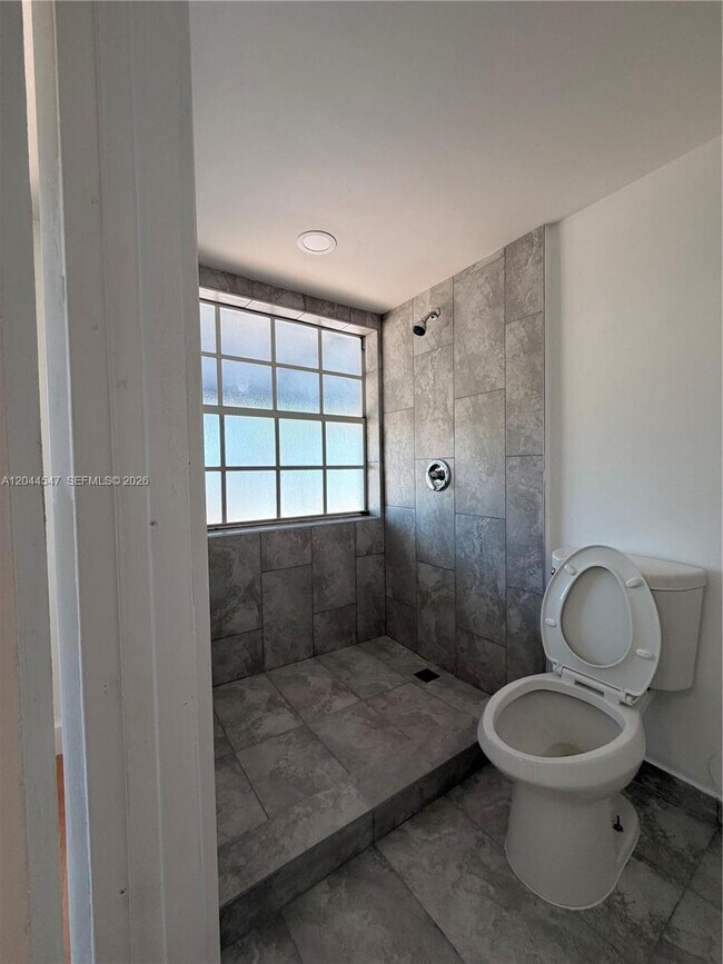 Building Photo - 7000 NW 173rd Dr