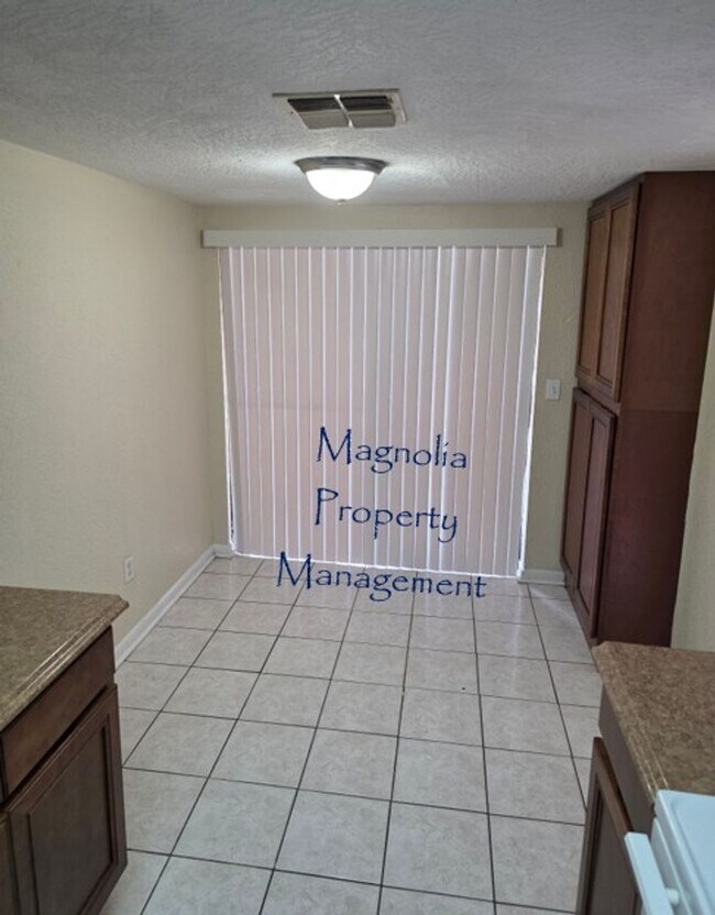 Building Photo - 4231 S Lake Orlando Pkwy
