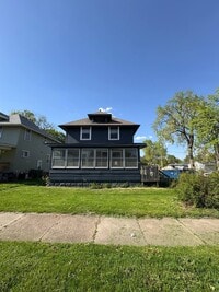 Building Photo - 202 Summit Ave