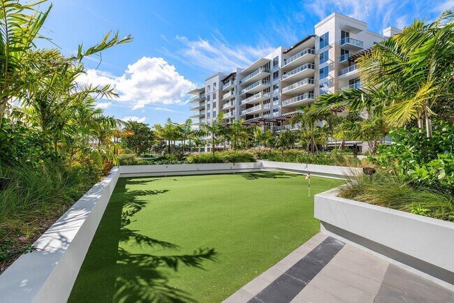 Building Photo - 220 SE Mizner Blvd