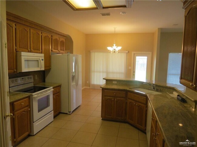 Building Photo - 2603 Norma Dr