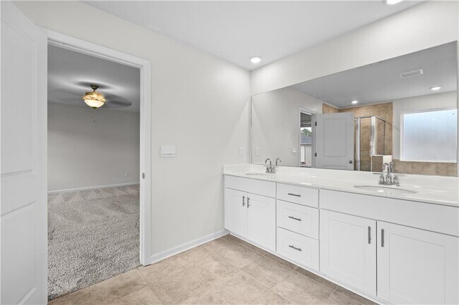 Building Photo - 5947 Green Ash Ct