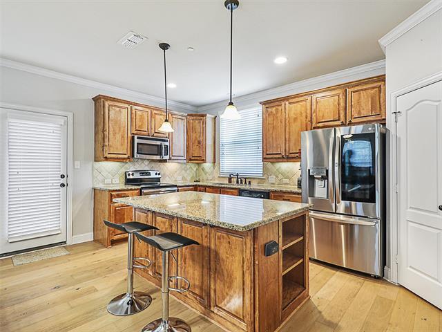 Primary Photo - 2500 Rockbrook Dr