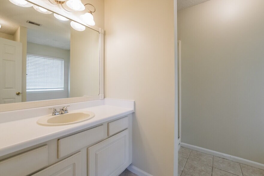 Building Photo - 4537 Baker Grove Rd NW