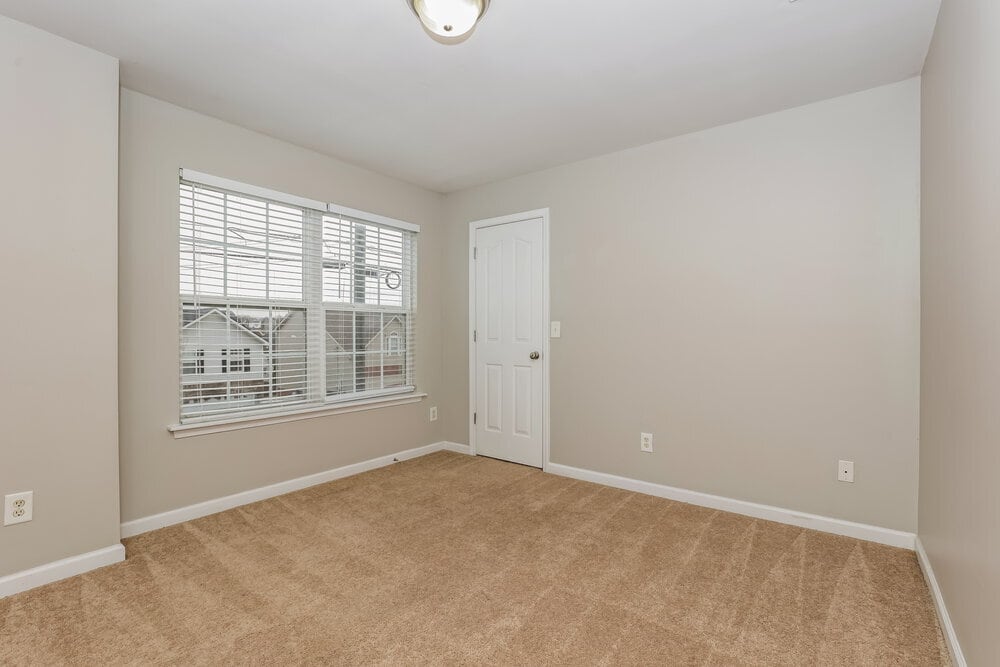 Building Photo - 3136 Skinner Dr