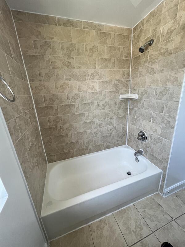 Building Photo - 6890 Hawthorne St