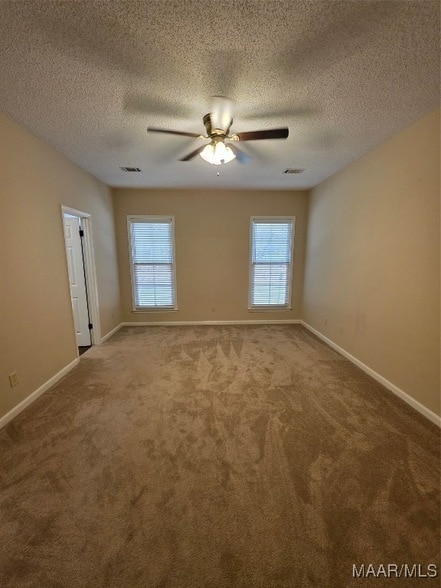 Building Photo - 2230 Kingsbury Dr