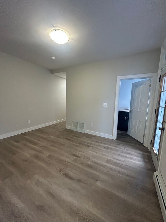 Building Photo - 1015 Chestnut St