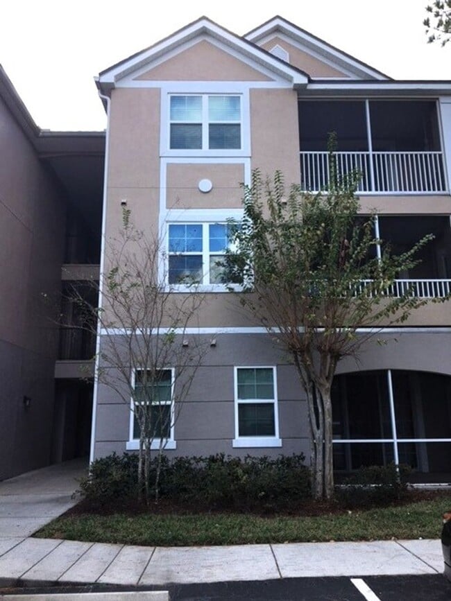 Building Photo - 3250 Corona Village Way