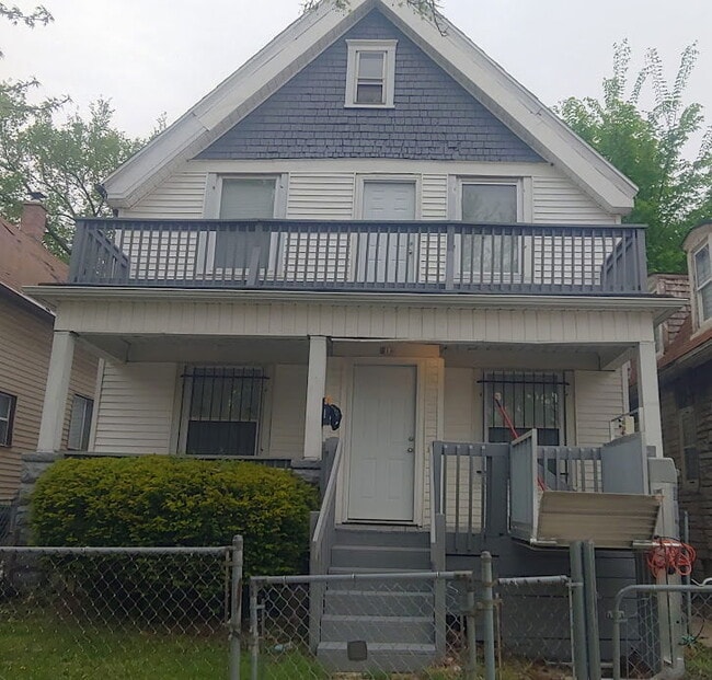 Primary Photo - 116 E Concordia Ave