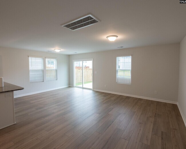 Building Photo - 643 Wooster Dr
