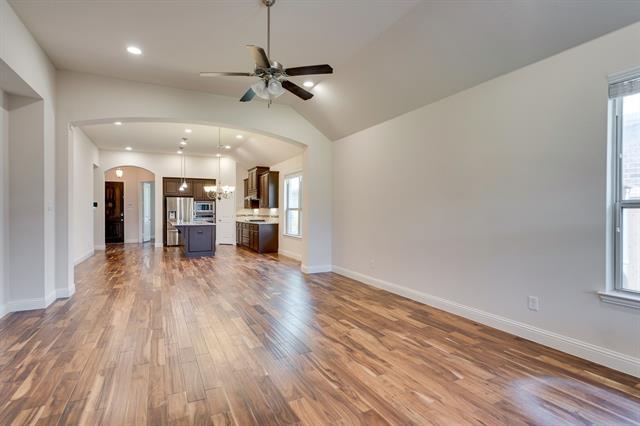 Building Photo - 9916 Echo Summit Dr