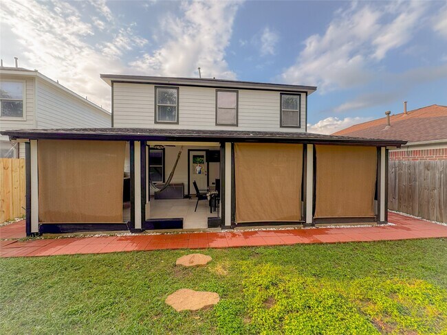 Building Photo - 18323 River Sage Dr