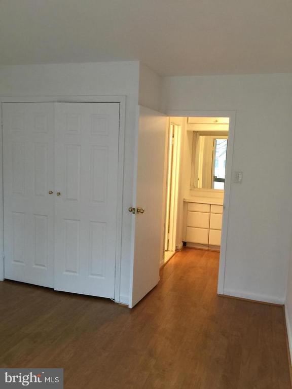 Building Photo - 950 25th St NW