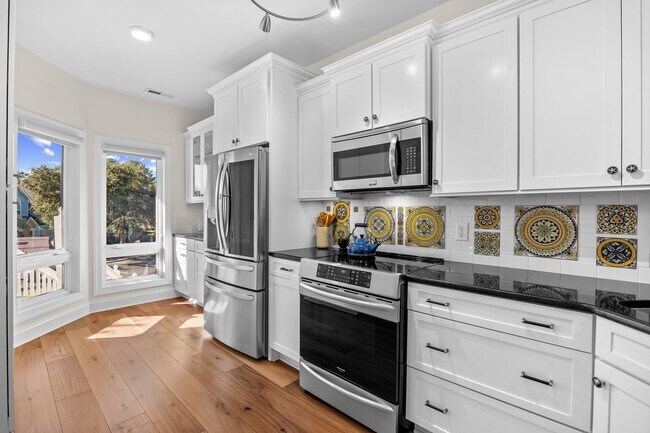 Building Photo - 4759 Lightkeepers Way