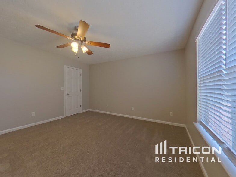 Building Photo - 24 Tanner Dr