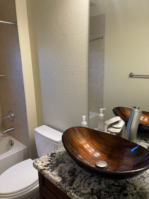 BR 2 - 8083 E 24th Dr