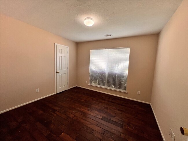 Building Photo - 4815 Wilderness Glen Ct