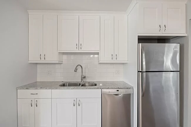 Building Photo - 708 W Thomas St