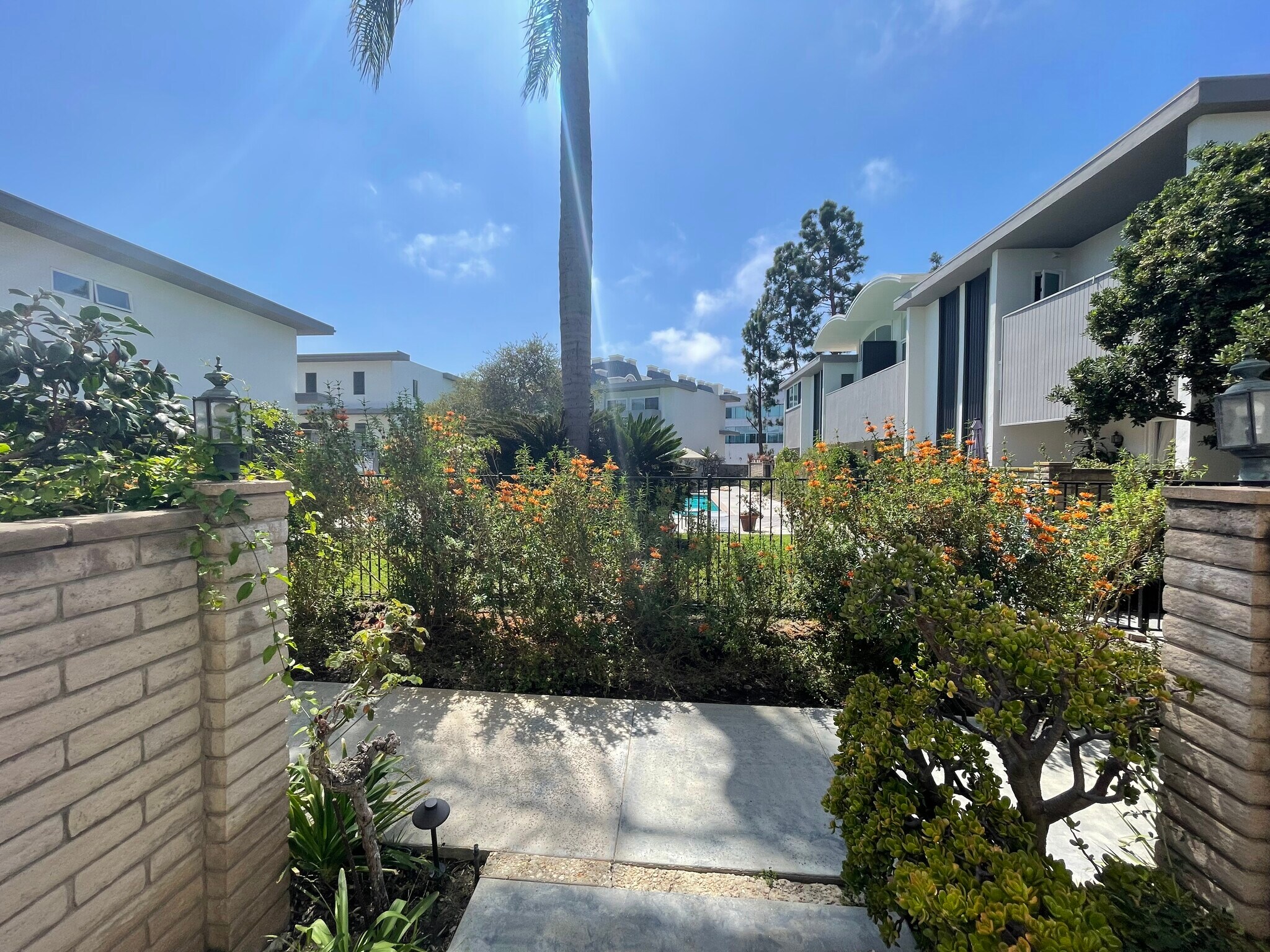 Building Photo - 4723 La Villa Marina Ln