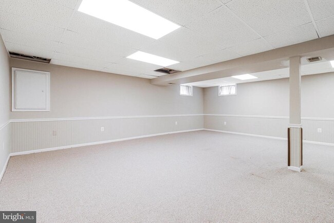 Building Photo - 7512 Epsilon Dr