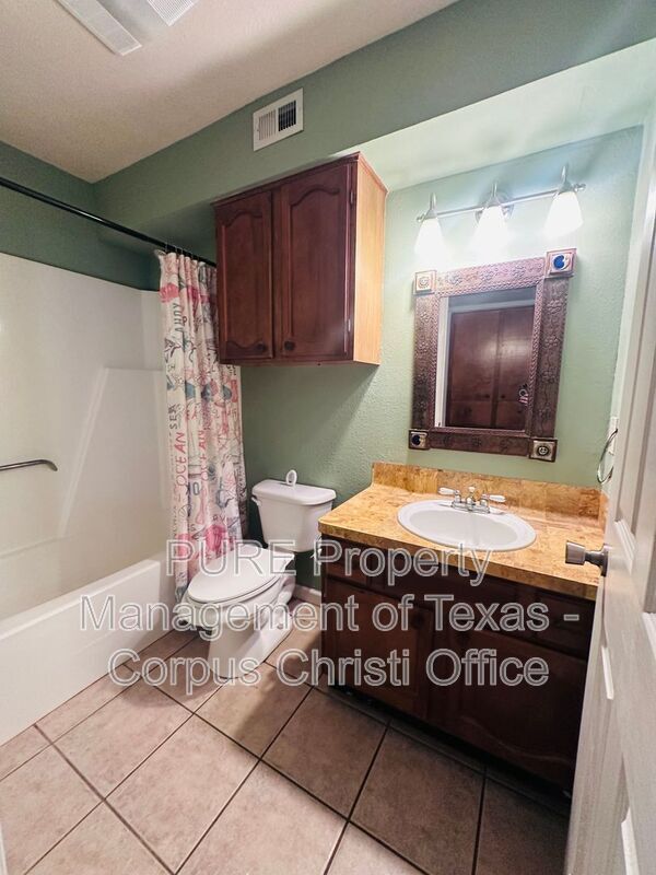 Building Photo - 7433 Spitfire Dr