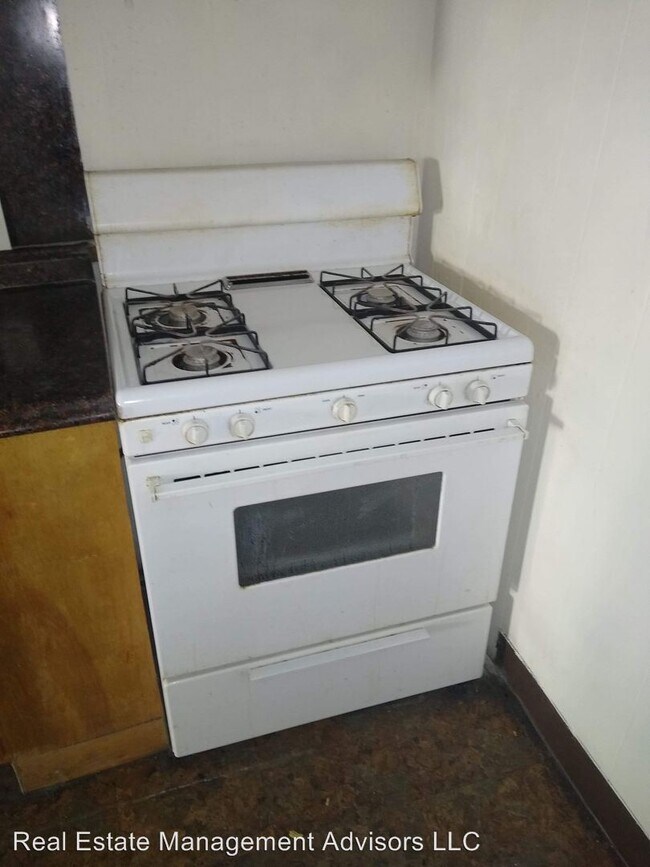 Building Photo - 3 br, 1 bath House - 1544 S Wilton St