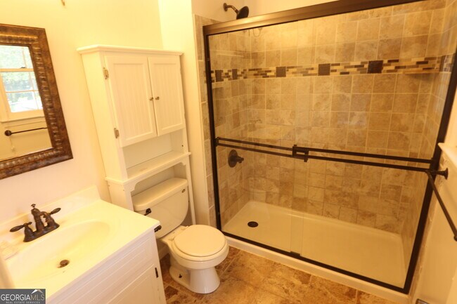 Building Photo - 2840 Spring Ridge Cir