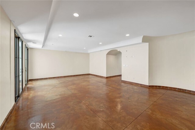 Building Photo - 221 Vía Alameda