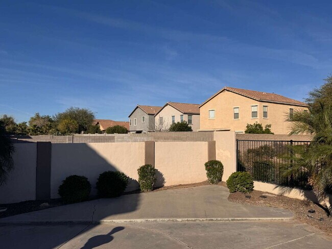 Building Photo - 18 W Desert Vista Trail