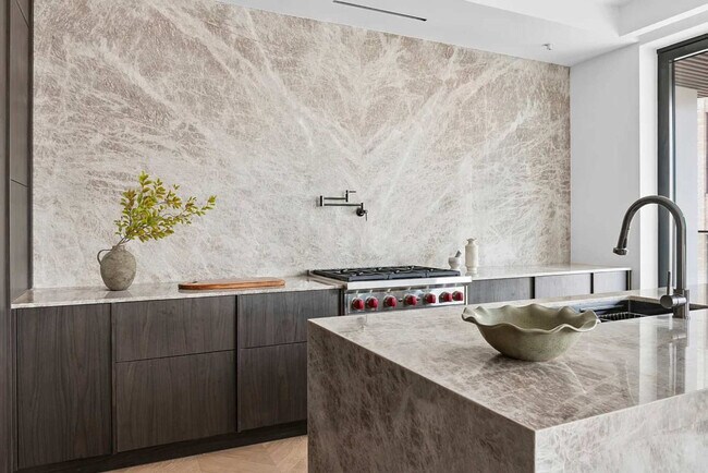 Building Photo - 51 S 1st St