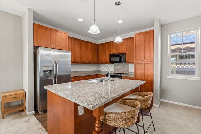 Building Photo - Kahoma Village: Fully furnished 4-bedroom, 2.5-bath home