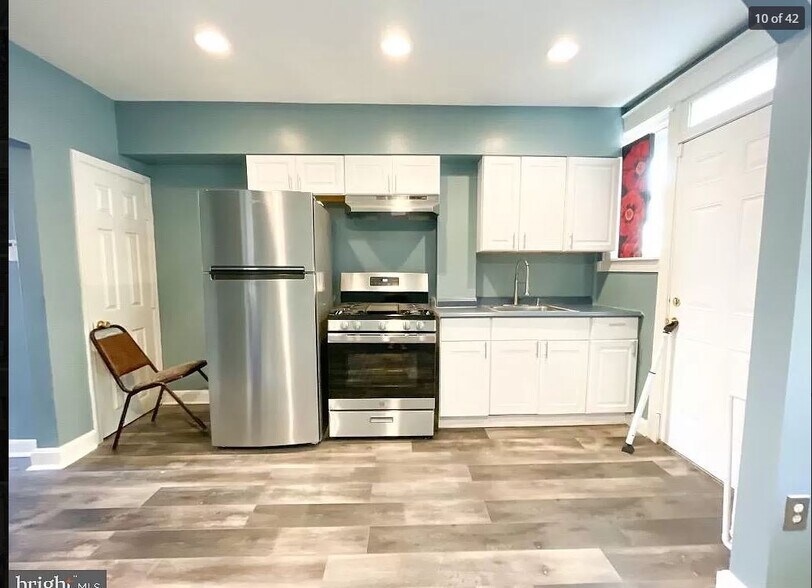 Building Photo - 3225 Elmora Ave