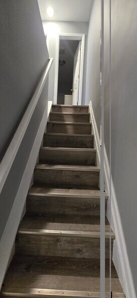 Building Photo - 44 Capitol St