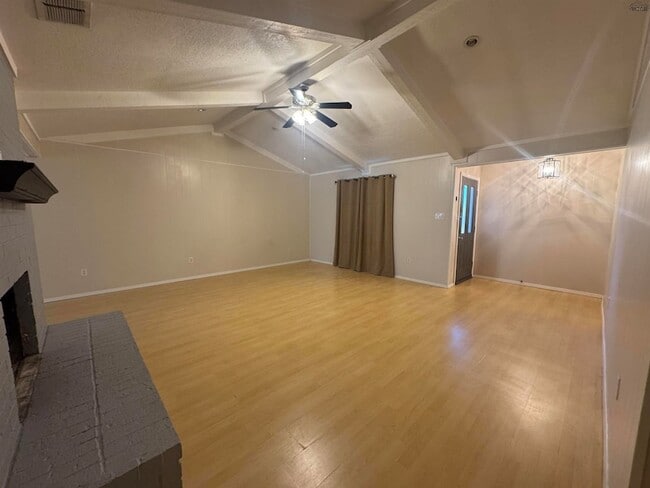 Building Photo - 4422 McNiel Ave