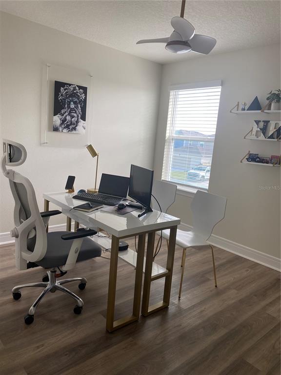 Building Photo - 1817 Summer Serenity Dr