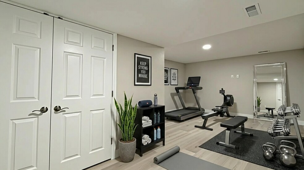 Building Photo - 15789 Sandtrap Way