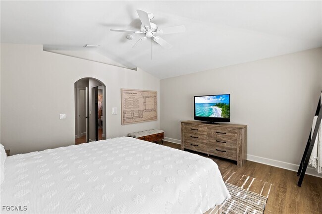 Building Photo - 1250 Silverstrand Dr