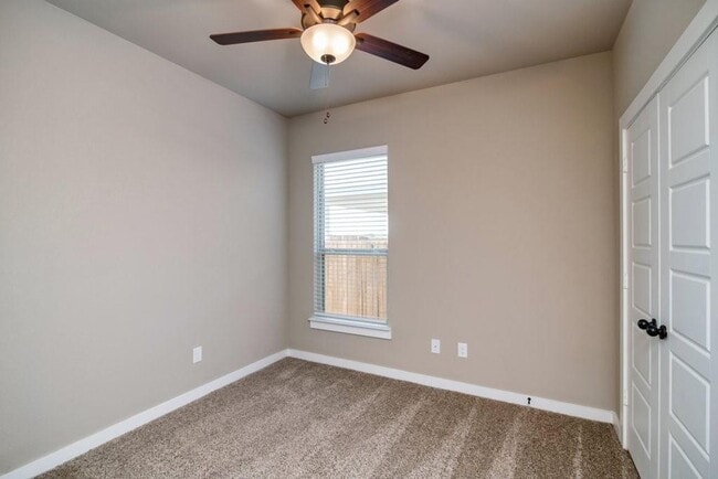Building Photo - Modern 3-Bedroom Duplex with Granite Counters, Private Yard, and Prime Location