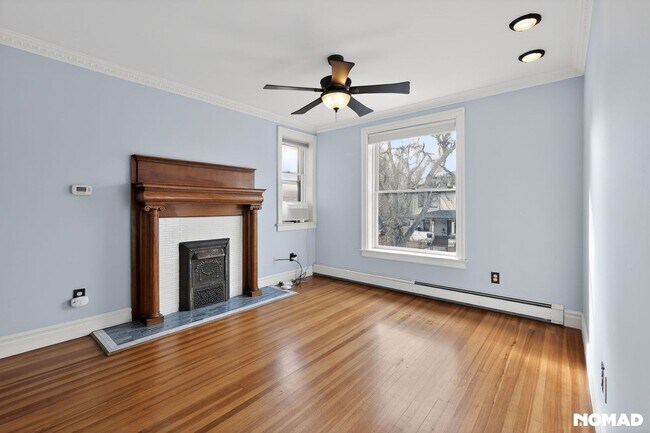 Building Photo - 910 N Clarkson St