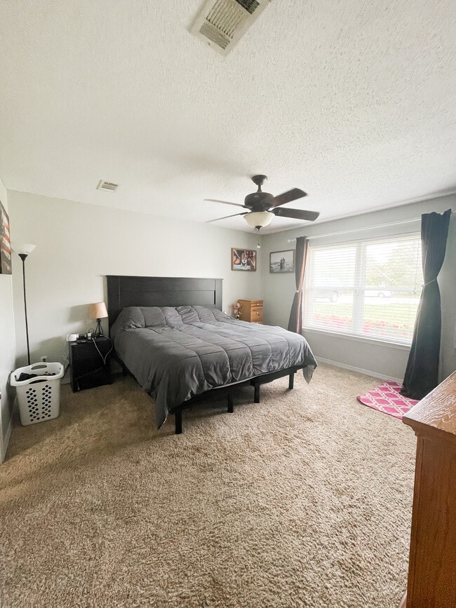 Building Photo - 1729 Shellfish Dr
