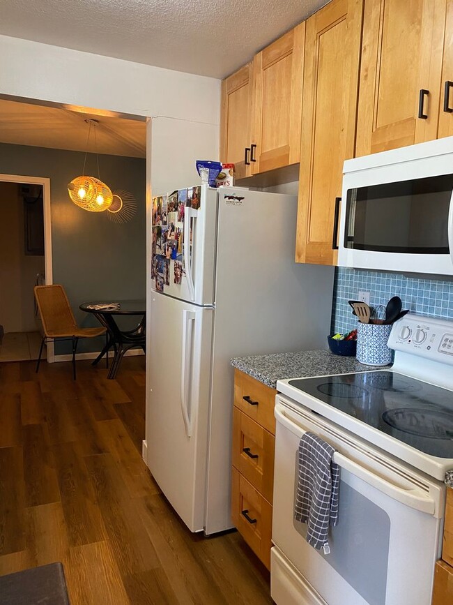 Building Photo - Coveted Kimberling Shores Condo