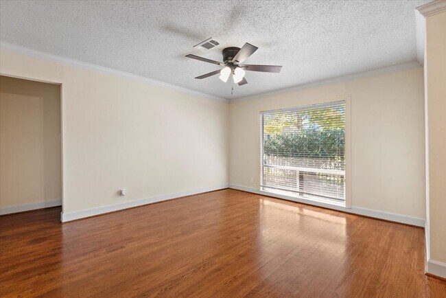 Building Photo - 4007 Markley St