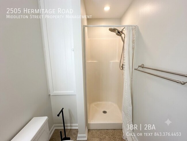 Building Photo - 2505 Hermitage Rd