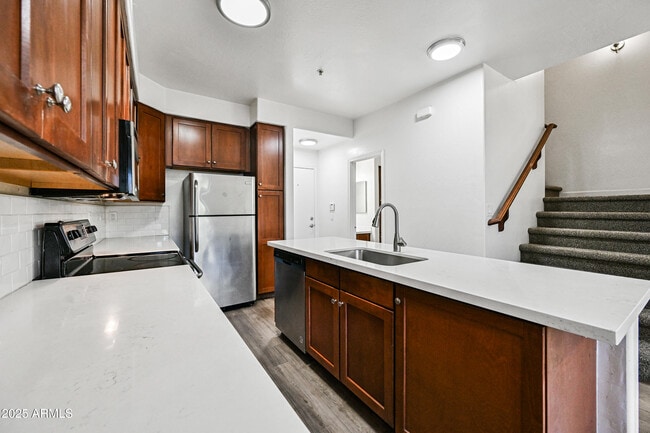 Building Photo - 4608 W Maryland Ave