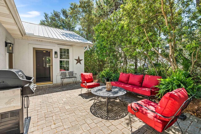 Building Photo - 220 Seabreeze Cir
