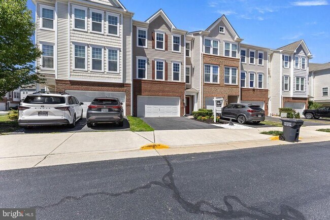 Building Photo - 41678 Wellstone Terrace