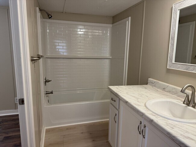 Building Photo - NEWLY UPDATED Two Bedroom Home in Troutman!!