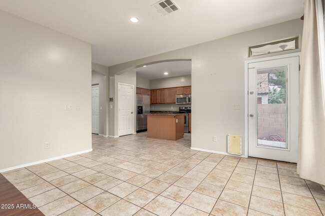 Building Photo - 3078 S Southwind Dr