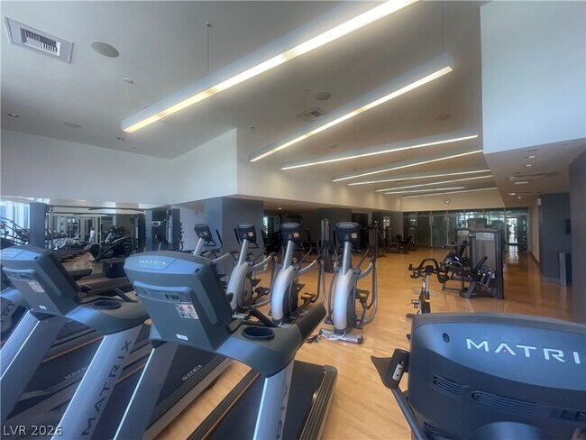 Building Photo - 4525 Dean Martin Dr